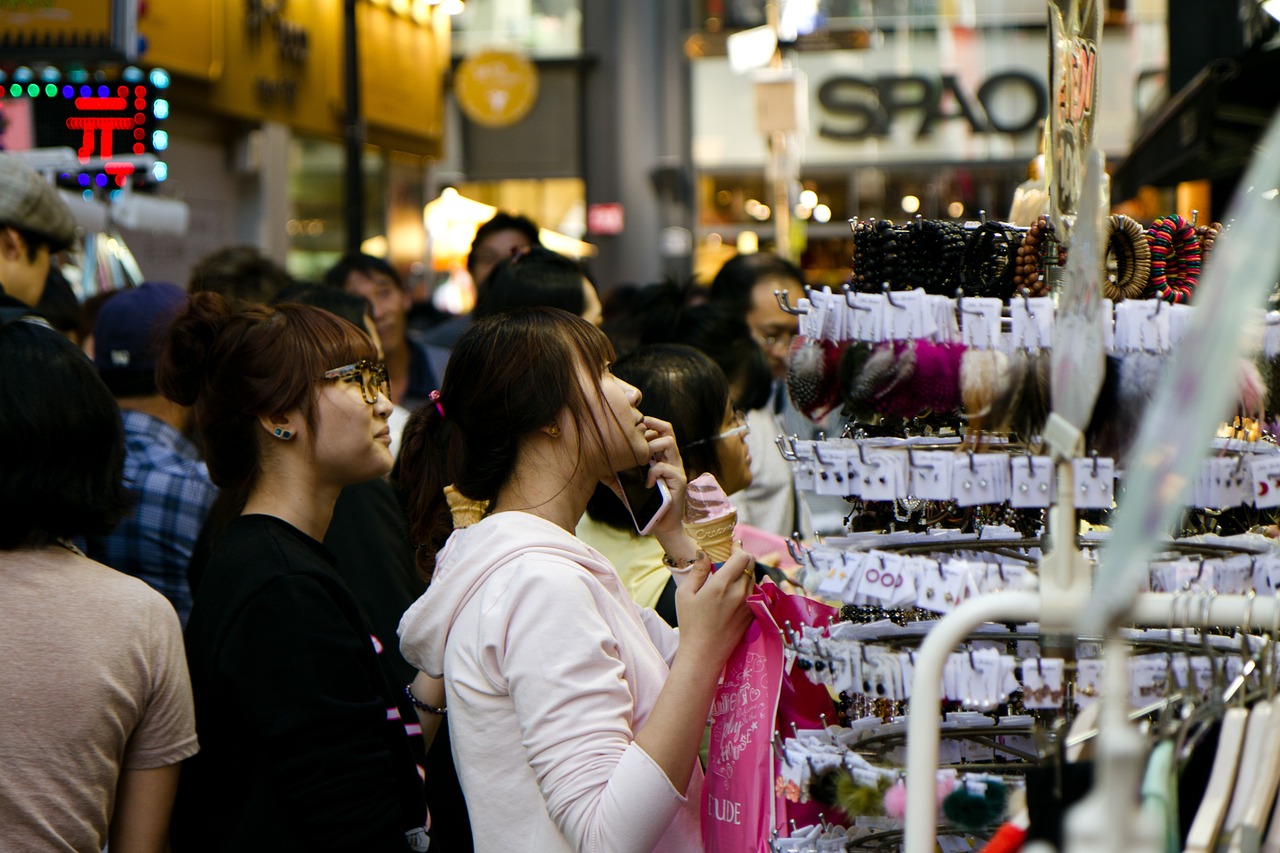 嘉定鱼缸定制店在哪里啊 （嘉定鱼缸定制店在哪里啊多少钱） 观赏鱼 第2张