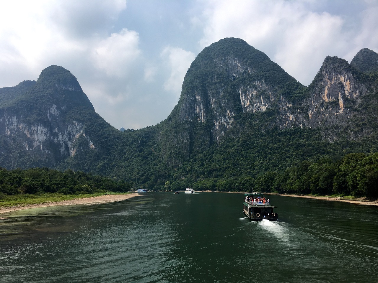 最贵的雷龙鱼叫什么鱼图片欣赏大全：最贵的小型雷龙 广州水族批发市场 第1张