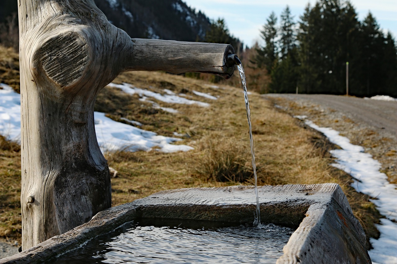 水晶牌鱼缸安装方法视频(水晶鱼缸价格及图片)