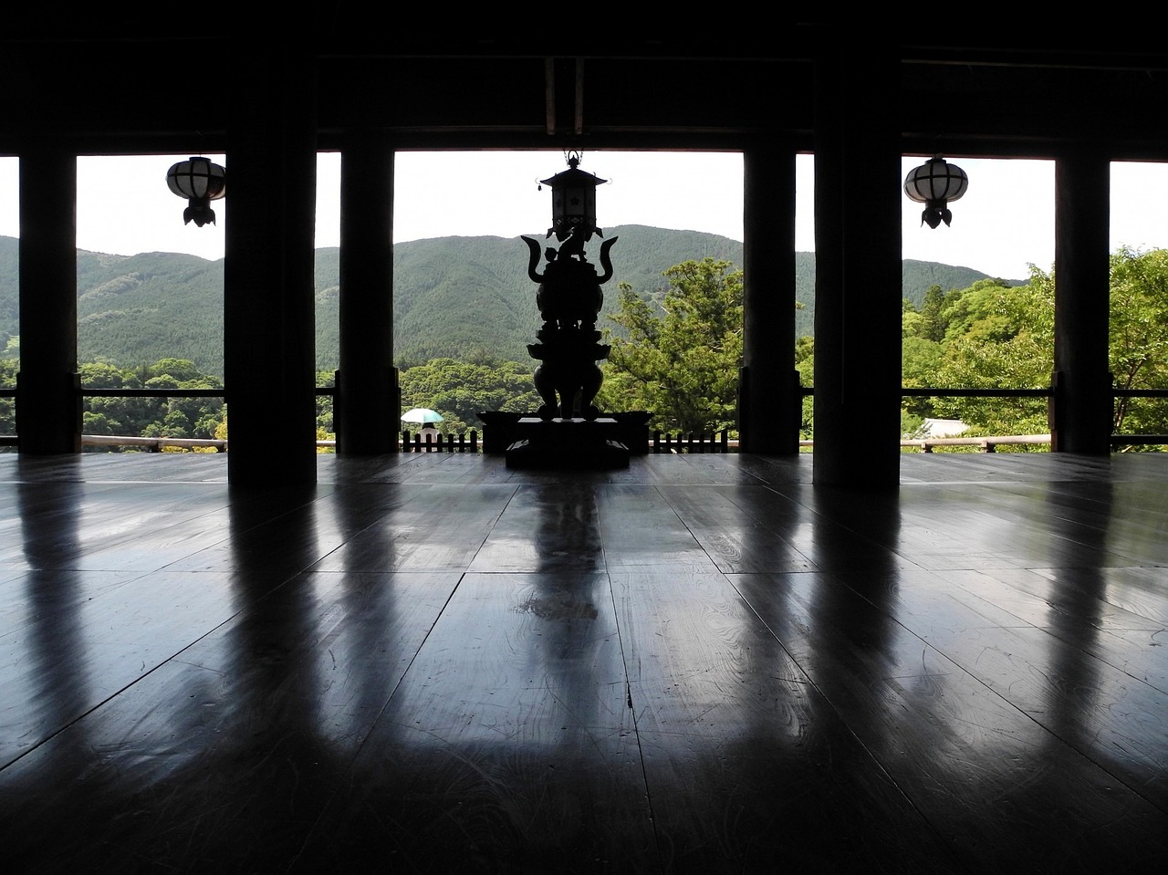 鱼池假山设计图片欣赏（怎样做好假山瀑布的景观设计） 广州景观设计 第1张