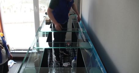 龙鱼缸制作过程视频：自制龙鱼缸制作过程 龙鱼百科 第1张