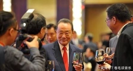 新加坡金龙鱼老板是谁