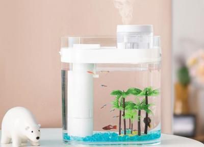 家里面放鱼缸会导致潮湿吗：家里放鱼缸会导致室内湿度增加，专家建议不要在卧室养鱼