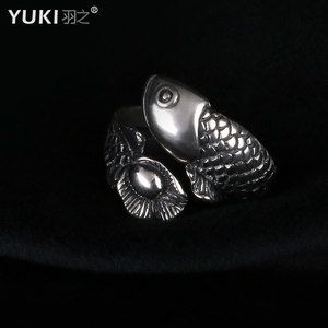 龙鱼戒指：龙鱼戒指在中国传统文化中具有丰富的寓意和象征意义