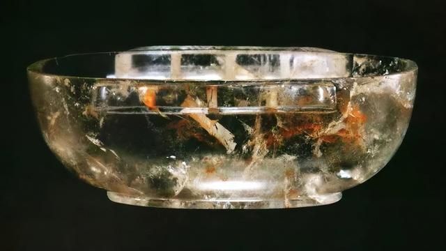 古代鱼缸和水晶鱼缸的收藏意义主要体现在几个方面：关于古代水晶鱼缸的价格