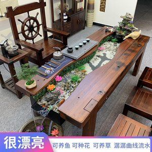 鱼缸放在神像下方被认为是神圣不可侵犯的风水布局：家居风水学中的鱼缸布局 鱼缸百科 第2张