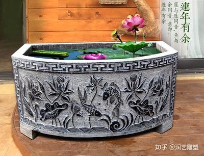 仿古石鱼缸的设计理念是一种具有古典造型的装饰品：仿古石鱼缸是一种怎样的存在？ 鱼缸百科 第1张