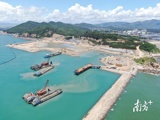 潮州金龙鱼码头工程项目（益海嘉里(金龙鱼)潮州粮油加工基地预计春节前投产）