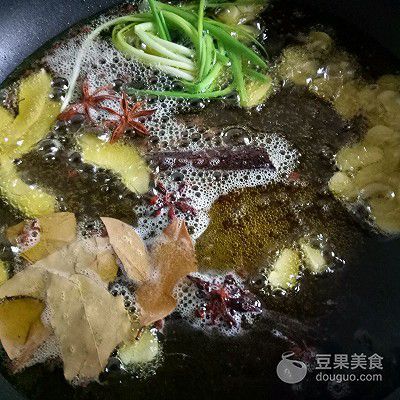 金龙鱼背发黑：为什么我的金鱼背上发黑