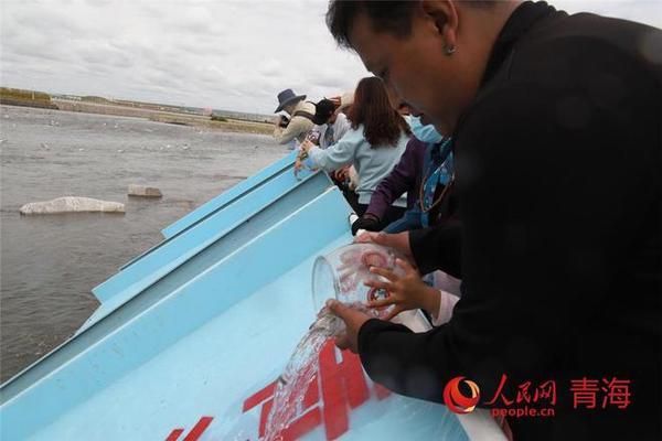 海北藏族自治州水族馆vs祥龙鱼场（海北藏族自治州水族馆的信息在搜索结果中未直接提及） 全国水族馆企业名录 第5张