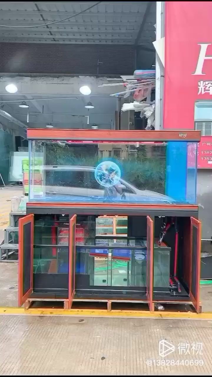 新乡水族馆锦鲤缸