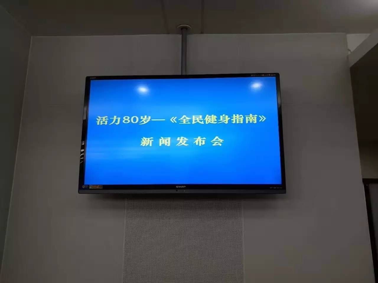 雷龙鱼颜色变浅，如何判断雷龙鱼颜色变浅的原因？ 水族问答