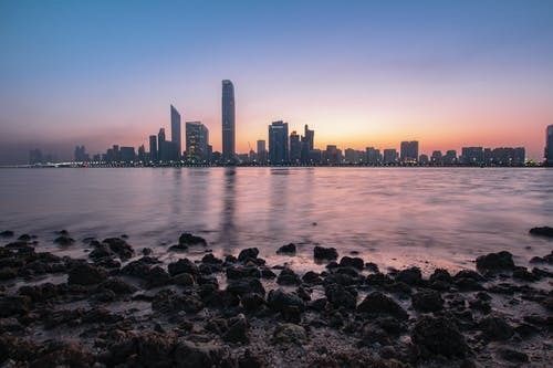 水族馆餐厅的店名字怎么取好听点（如何为水族馆餐厅取一个好听且富有内涵的店名）