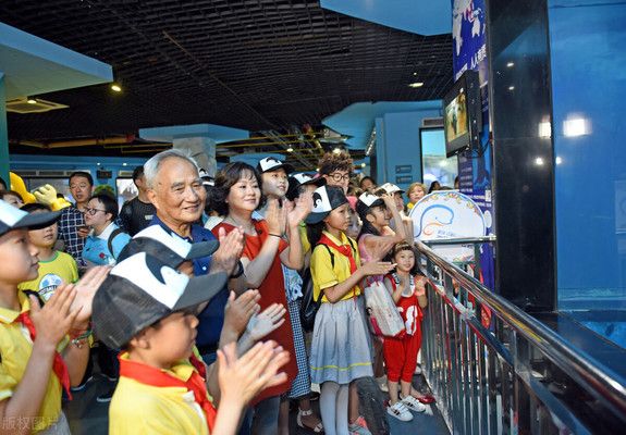 在水族馆可以干什么工作（在水族馆工作的各种职位及其职责和要求） 水族馆百科（水族馆加盟） 第3张