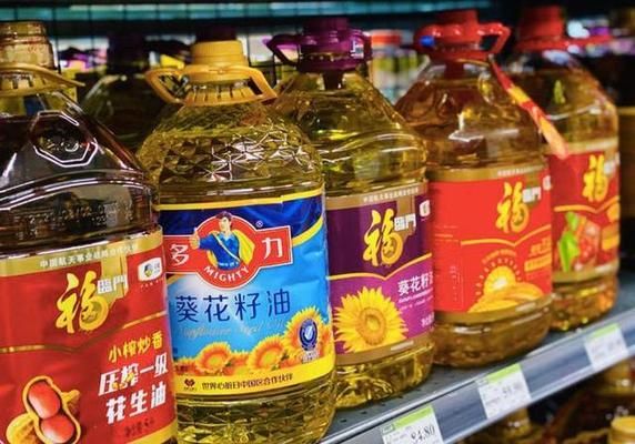 金龙鱼5升多少钱（金龙鱼5升食用油哪个品牌好金龙鱼食用油保质期多久） 龙鱼百科 第5张