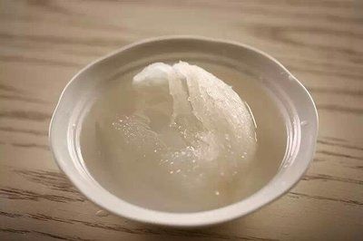 龙鱼必须喂活食吗为什么：养殖龙鱼时需要考虑氧气的供应问题 龙鱼百科 第5张