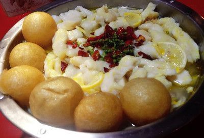 龙鱼都吃什么东西vs祥龙鱼场：祥龙鱼场龙鱼饮食习惯