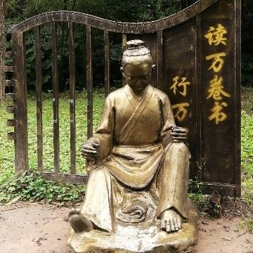 红白锦鲤饲料的选购误区：红白锦鲤饲料挑选误区 其他宠物 第1张